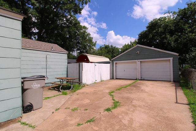 1813 DAYTON AVENUE, Wichita Falls, TX 76301