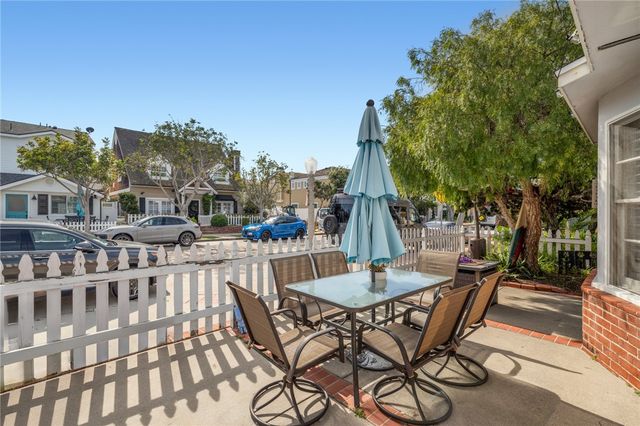 1574 E Ocean, Newport Beach, CA 92661