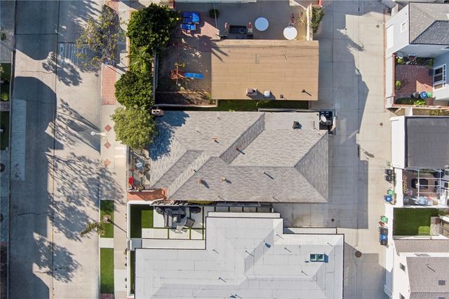 1574 E Ocean, Newport Beach, CA 92661