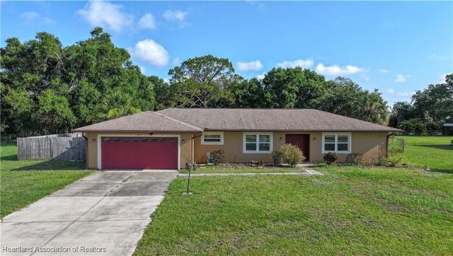 400 Spring Lake Boulevard, Sebring, FL 33876