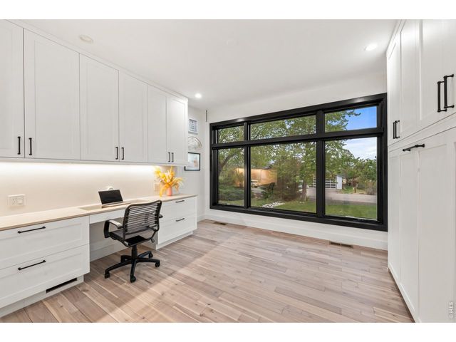 1118 Ravenwood Rd, Boulder, CO 80303
