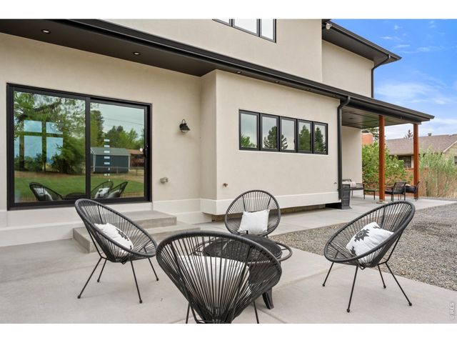 1118 Ravenwood Rd, Boulder, CO 80303
