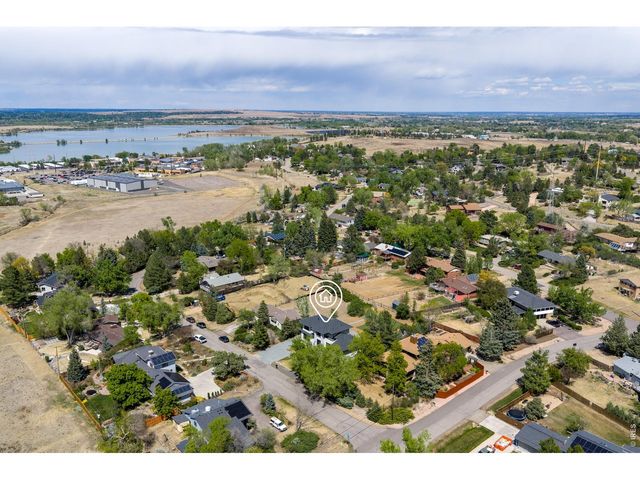 1118 Ravenwood Rd, Boulder, CO 80303
