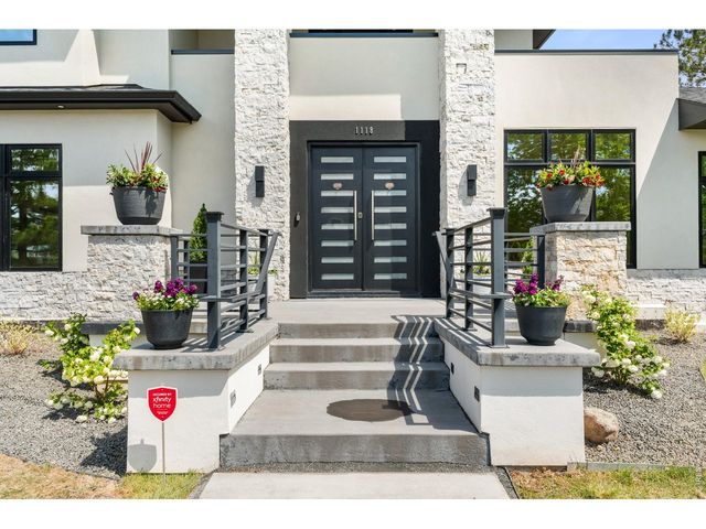 1118 Ravenwood Rd, Boulder, CO 80303