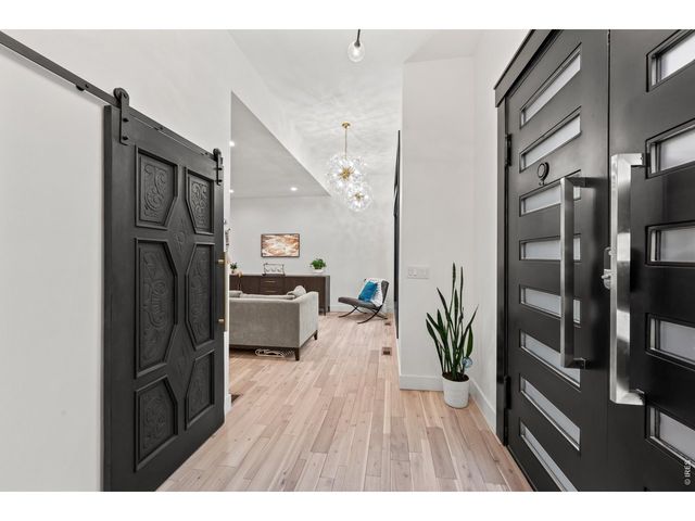1118 Ravenwood Rd, Boulder, CO 80303