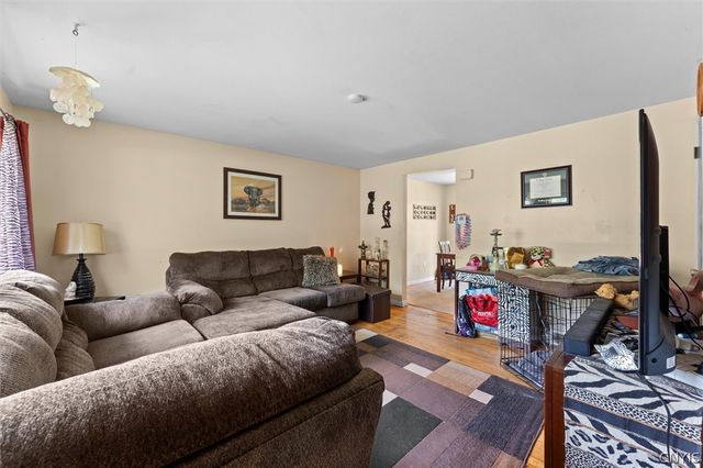 124 Boysen Road, Cicero, NY 13212