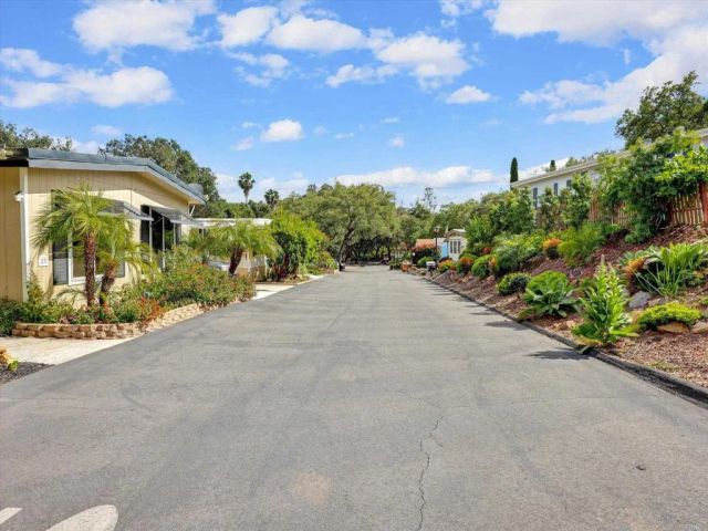 4747 Oak Crest SPC 23, Fallbrook, CA 92028