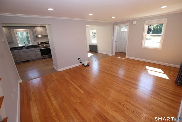 112 Pratt Street, Glastonbury, CT 06033