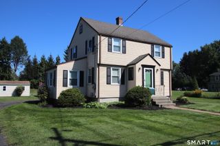 112 Pratt Street, Glastonbury, CT 06033