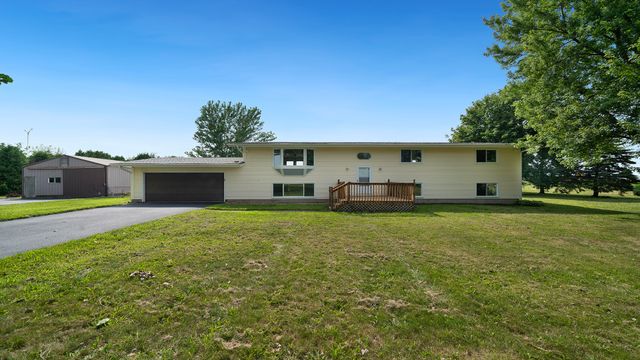 22005 Harmony Road, Marengo, IL 60152