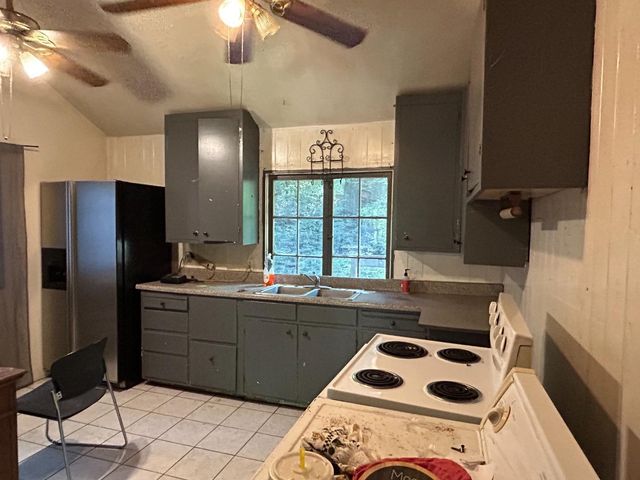 12715 Irwin Way, Boulder Creek, CA 95006