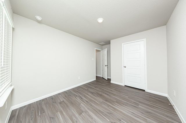2111 Oakwood Terrace Drive, Houston, TX 77090
