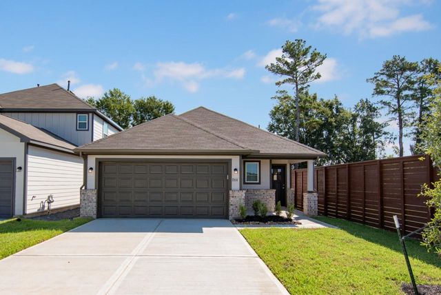 2111 Oakwood Terrace Drive, Houston, TX 77090