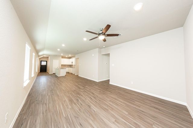 2111 Oakwood Terrace Drive, Houston, TX 77090
