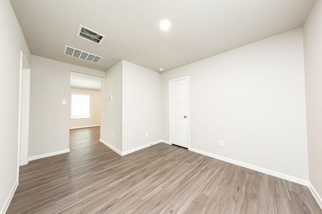 2111 Oakwood Terrace Drive, Houston, TX 77090
