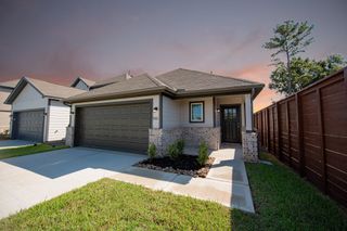 2111 Oakwood Terrace Drive, Houston, TX 77090