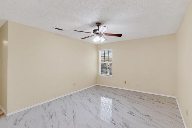 2707-2709 Petersburg Drive, Arlington, TX 76014