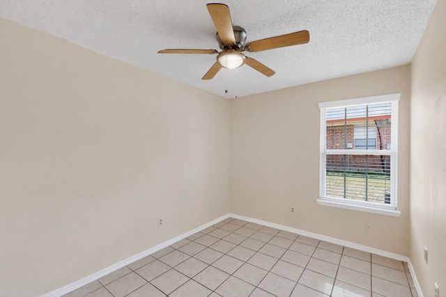 2707-2709 Petersburg Drive, Arlington, TX 76014