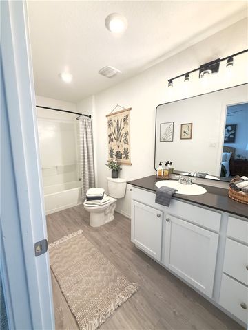 3221 Wrangler St, Robstown, TX 78380