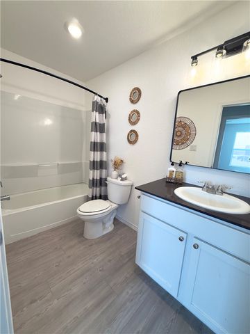 3221 Wrangler St, Robstown, TX 78380