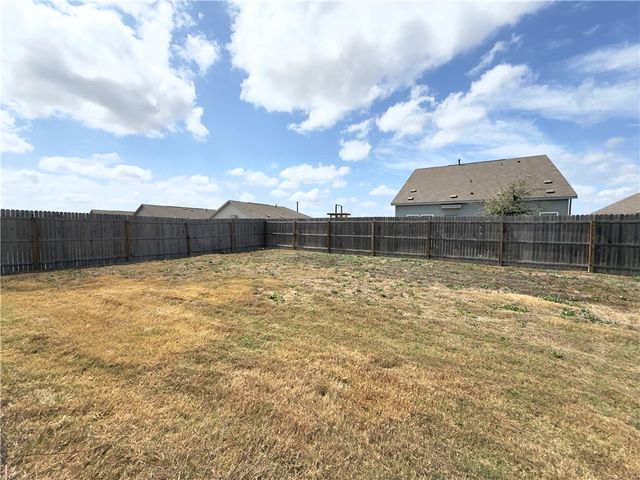 3221 Wrangler St, Robstown, TX 78380