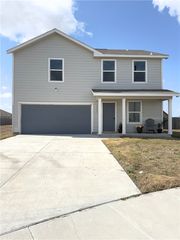 3221 Wrangler St, Robstown, TX 78380