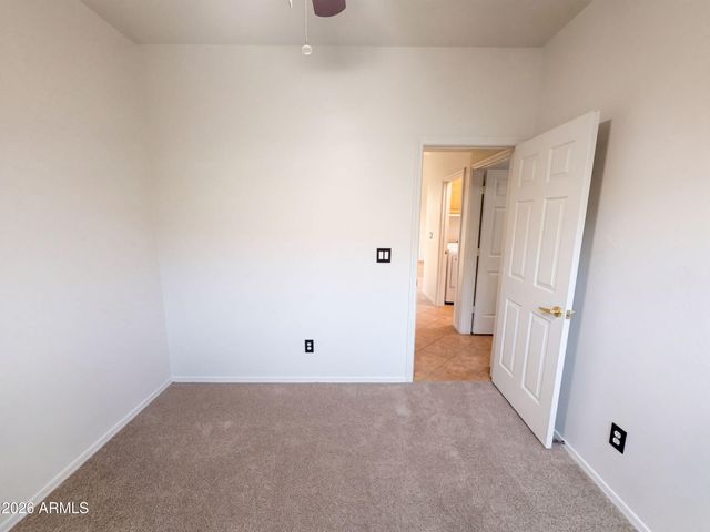 2464 W WARREN Drive, Anthem, AZ 85086
