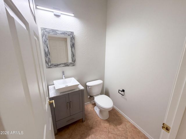 2464 W WARREN Drive, Anthem, AZ 85086