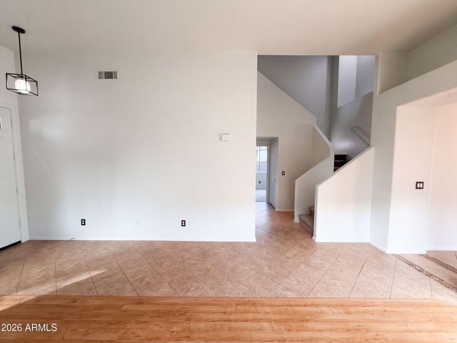 2464 W WARREN Drive, Anthem, AZ 85086