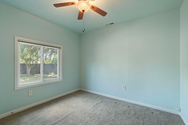 13710 E Church St, Lockeford, CA 95237