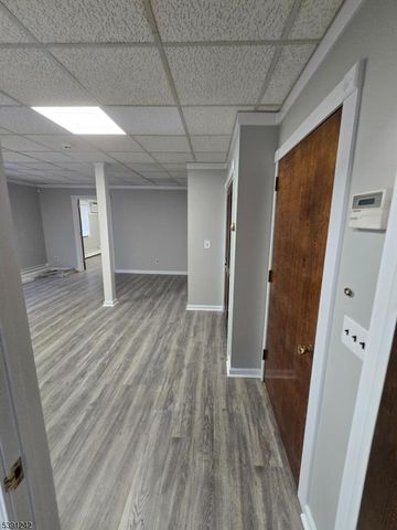 19 Hillery St, Woodland Park, NJ 07424