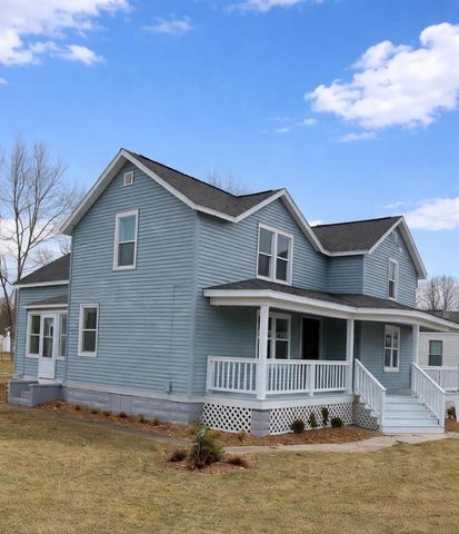 210 N Farmer Street, Princeton, WI 54968