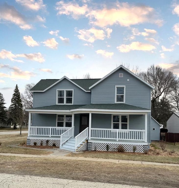 210 N Farmer Street, Princeton, WI 54968