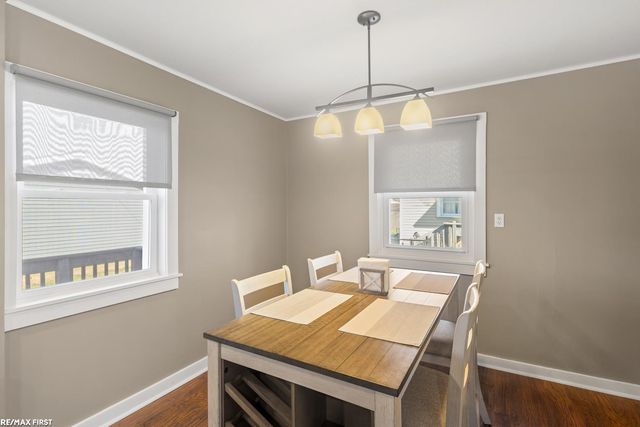 1060 S Kalamazoo Avenue, Marshall, MI 49068