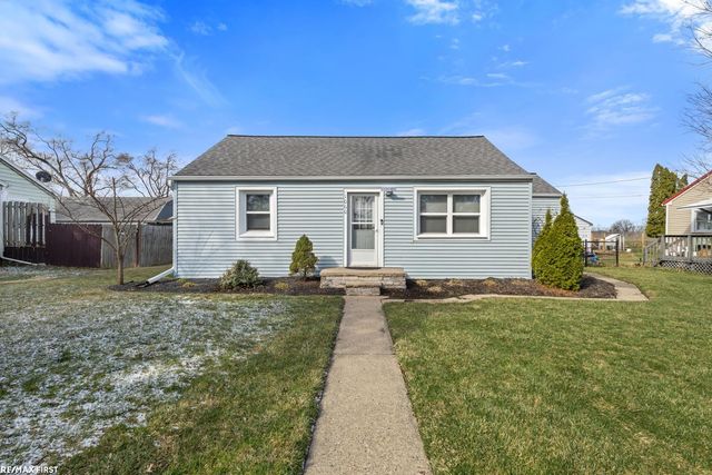 1060 S Kalamazoo Avenue, Marshall, MI 49068