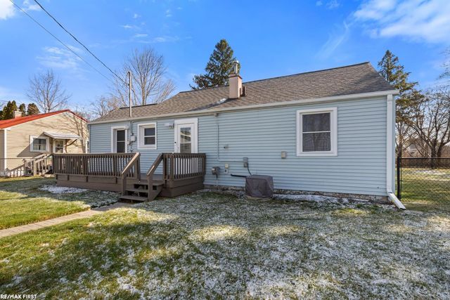 1060 S Kalamazoo Avenue, Marshall, MI 49068