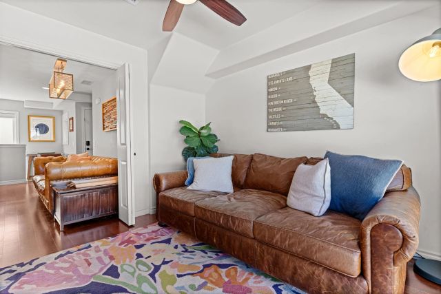 4083 Lamont Street, San Diego, CA 92109