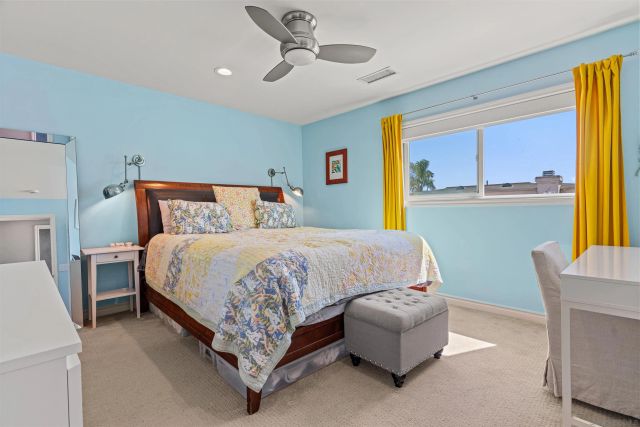 4083 Lamont Street, San Diego, CA 92109