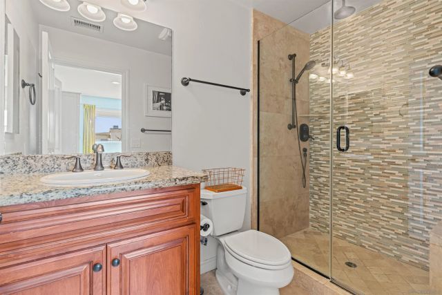 4083 Lamont Street, San Diego, CA 92109