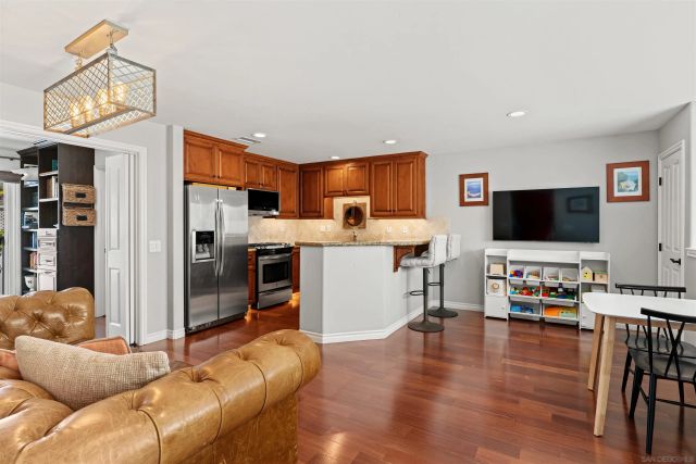 4083 Lamont Street, San Diego, CA 92109