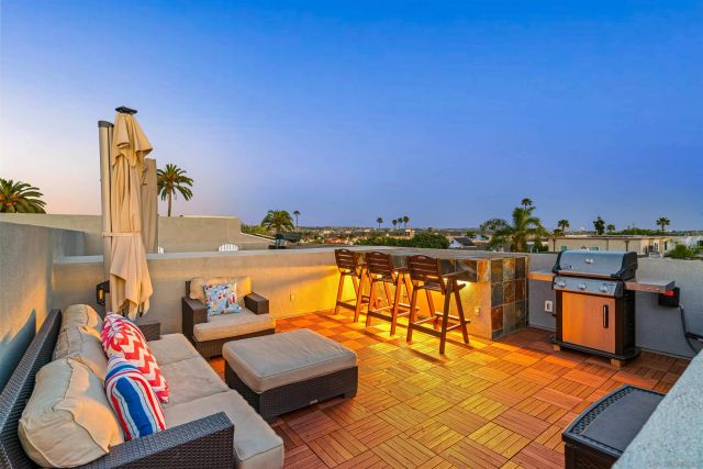 4083 Lamont Street, San Diego, CA 92109