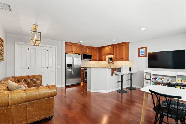 4083 Lamont Street, San Diego, CA 92109