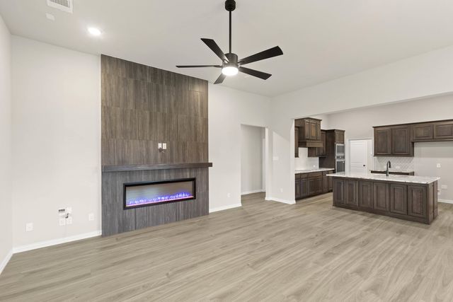 1315 Woodpecker Lane, Mansfield, TX 76063