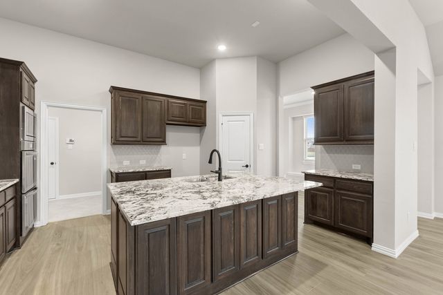 1315 Woodpecker Lane, Mansfield, TX 76063