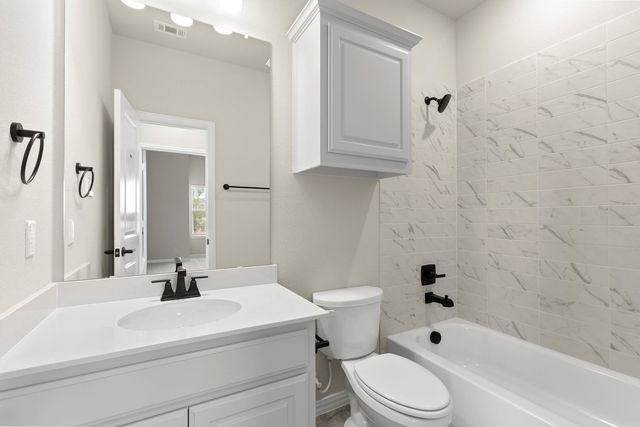 1315 Woodpecker Lane, Mansfield, TX 76063