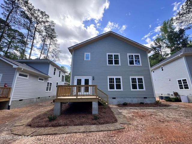 664 Wren Lane, Vass, NC 28394