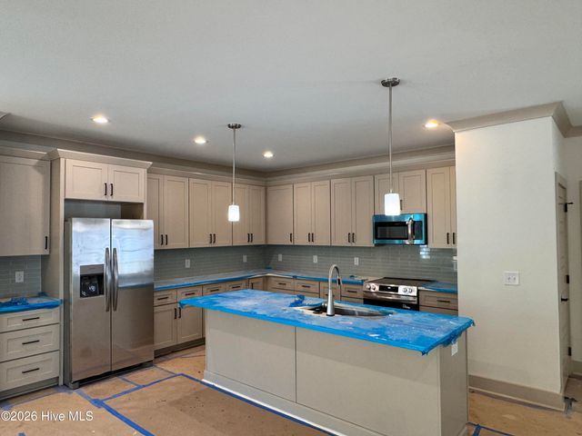 664 Wren Lane, Vass, NC 28394