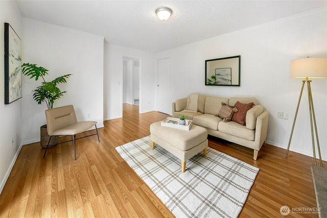 2022 Aberdeen Place SE, Renton, WA 98055