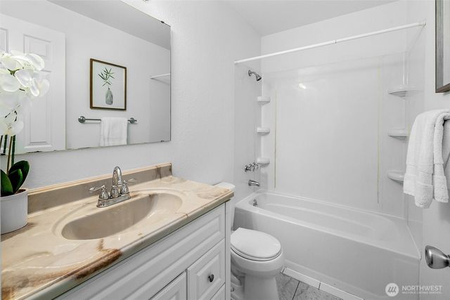 2022 Aberdeen Place SE, Renton, WA 98055