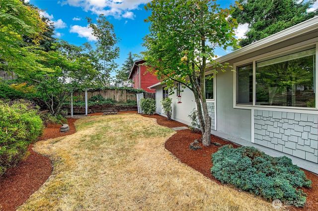 2022 Aberdeen Place SE, Renton, WA 98055